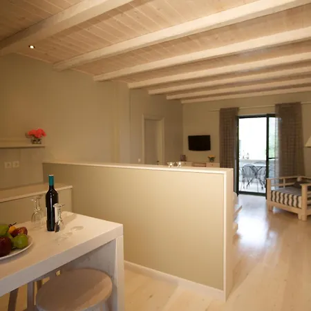 Melitsina Village Hotell