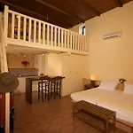 Otel Melitsina Village