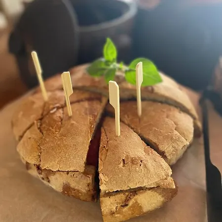 Melitsina Village קרדמילי