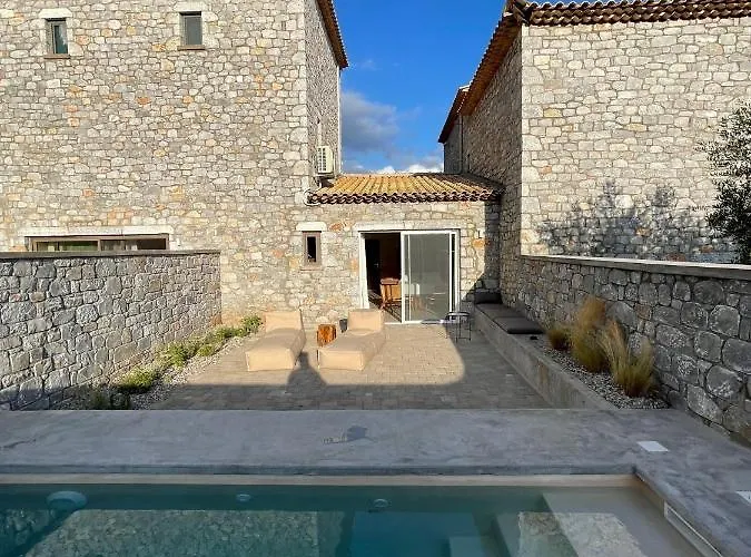 Melitsina Village 3*